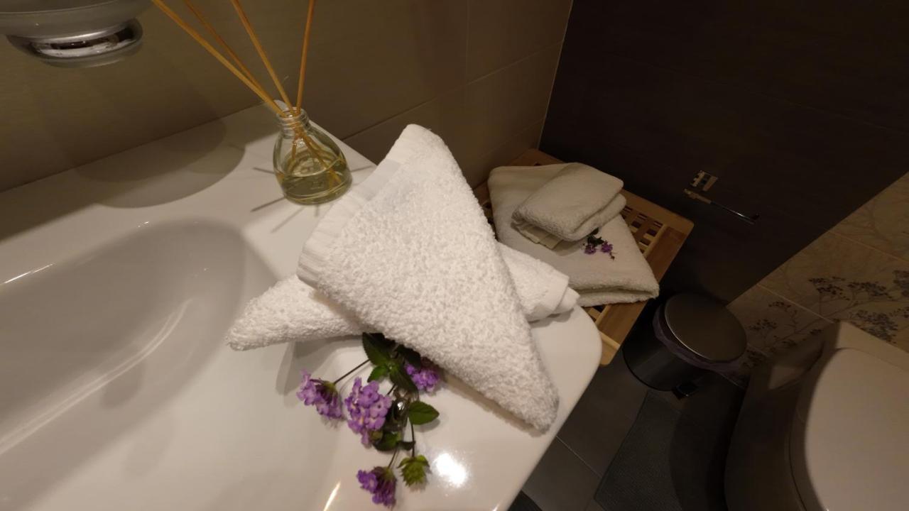 Ελιάδες - Eliades Apartments Каристос Екстериор снимка