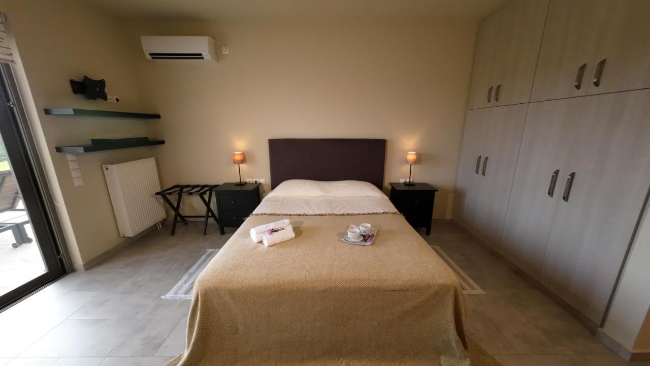 Ελιάδες - Eliades Apartments Каристос Екстериор снимка