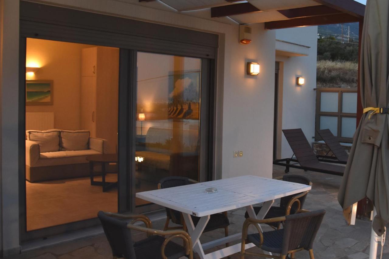 Ελιάδες - Eliades Apartments Каристос Екстериор снимка